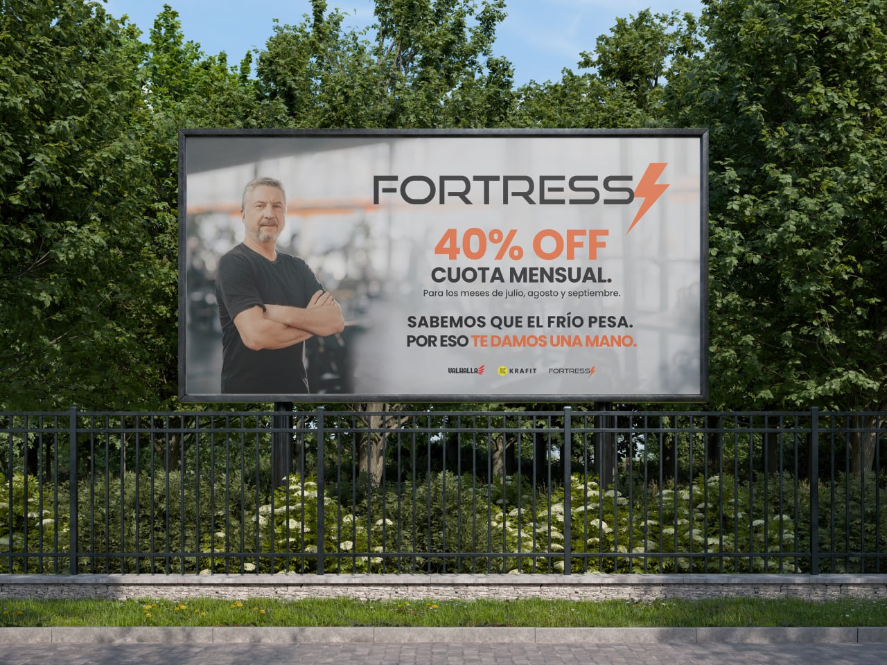 Fortress — cartel de vía pública